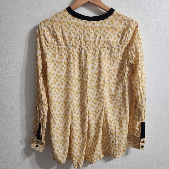 ANTHROPOLOGIE VANESSA VIRGINIA Sunburst Print Blouse Yellow Size 2 - Picture 5 of 10